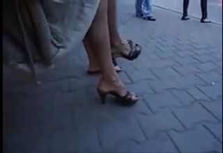 Candid Feet with high Leans